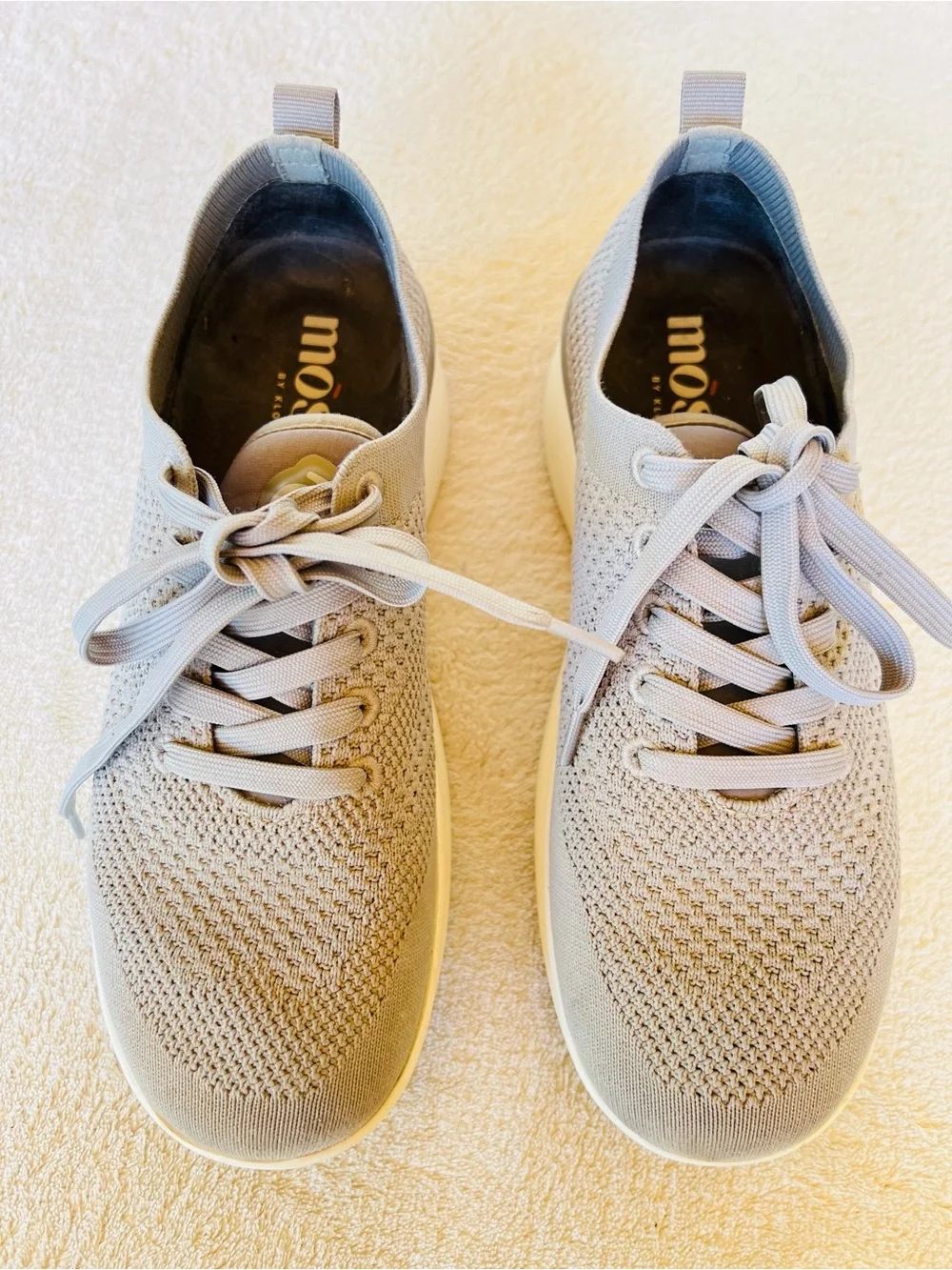 MOSHN by Klogs Leap Women’s Knit Sneakers Gray Taupe Water Resistant Sz 7